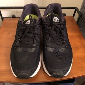 Women’s Nike Zoom Pegasus 33 shoes